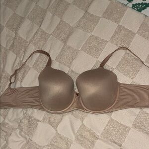 Victoria's Secret lightly lined Beige Bra Gently Used